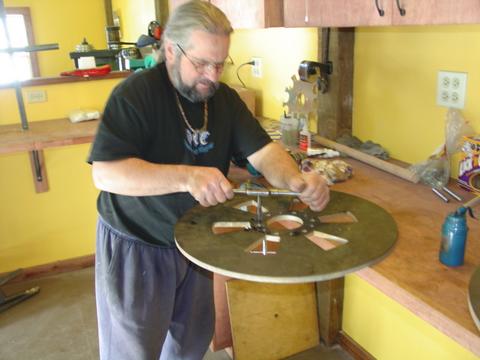 tapping the magnet rotor