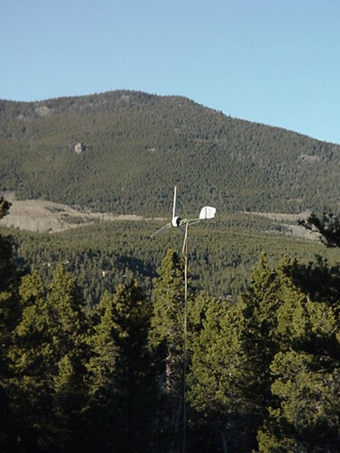 The new homebrew disc alternator windmill finally flies!!!!!