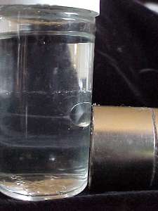 oil drops at magnet pole